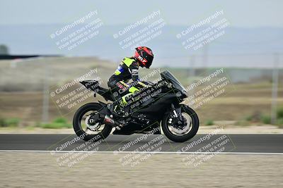 media/Apr-18-2025-TrackDaz (Fri) [[45f5874c44]]/C Group/Session 1 (Turn 7)/